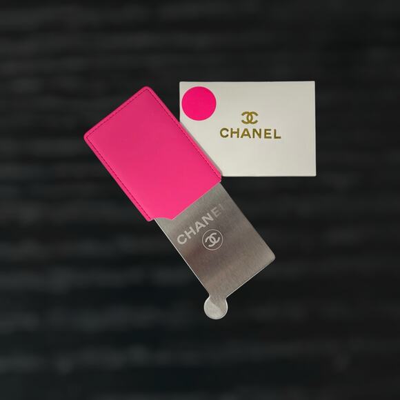 Hot Pink Chanel Card Holder & Mirror - New Box Bridsemaid Stocking Stuffer Gift - Picture 3 of 3